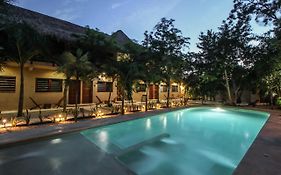 Xan Ha Apartments